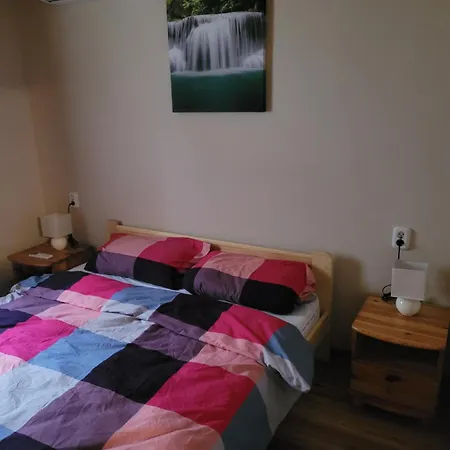 Beni Nyaralo Appartement *
